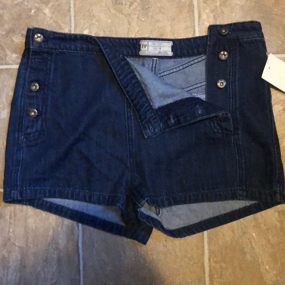Free people Size 30 sailor style shorts